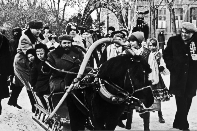 В 1964 году Фидель Кастро испытал на себе русскую зиму.