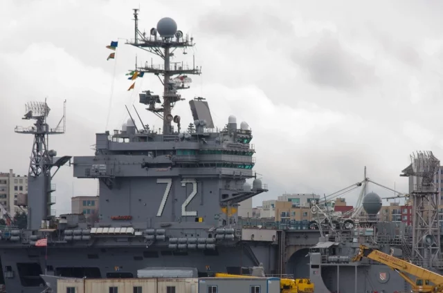 Корабль США «Авраам Линкольн».