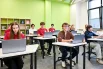 Интерьеры здания оформлены в спокойных пастельных тонах с яркими акцентами, а при отделке использовались только безопасные отечественные материалы.