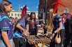 Занятия по душе могли найти не только бегуны, но их болельщики.
