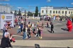 Стартовый городок традиционно расположен на Театральной площади. 