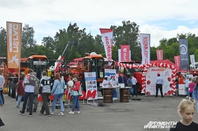 Каждый день на «АгроОмске» будет насыщен культурными и развлекательными событиями