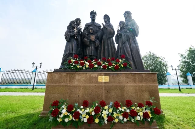 Именно здесь, на Белоярской пристани Сургута, в 1891 году встречали будущего императора. 