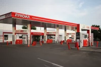 В ряде регионов России фиксируется рост оптовых цен на бензин и дизельное топливо, а некоторые АЗС вводят ограничения на отпуск топлива.