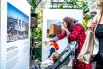 На площадке дежурят представители туроператоров ОАЭ, которые помогают подобрать и спланировать поездку в Абу-Даби.