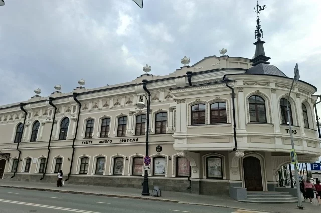 Театр вернулся в родные стены. 