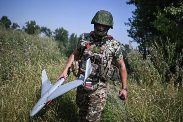 Боевая работа дронами-перехватчиками «Лис» расчета БПЛА «БАРС-КУРСК» группировки войск «Север» на Сумском направлении СВО.