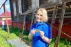 На каждый обновлённый наличник волонтёры ставят особый знак качества.
