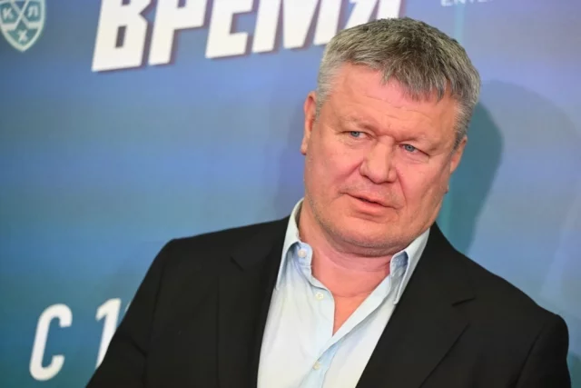 Олег Тактаров стал первым российским чемпионом UFC, завоевав прозвище «Русский медведь».