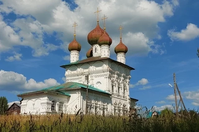 Никольская церковь (храм Николая Чудотворца) в п. Ныроб Чердынского округа. 2026 г.