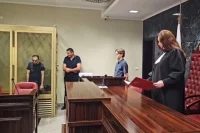 Обвиненный в убийстве 12-летней девочки выслушал вердикт в Краснодаре.