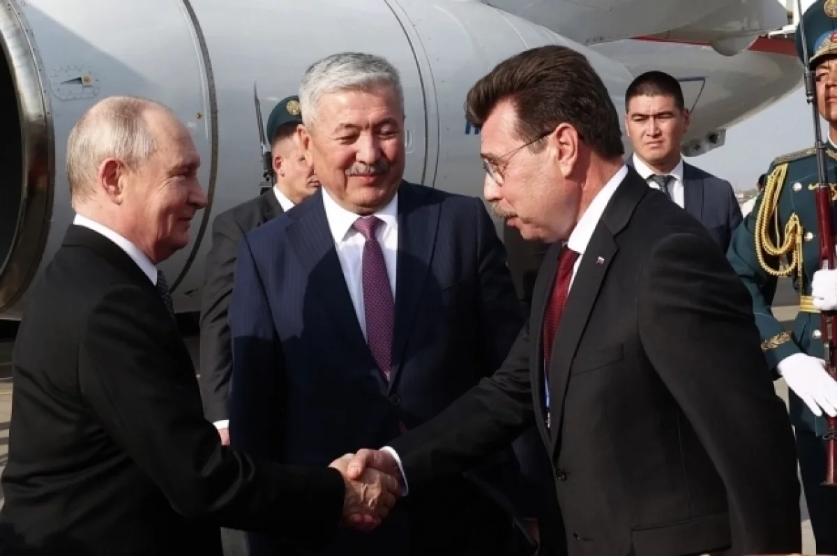 Путин в Бишкеке: встреча с главой кабмина и подарок от Игр кочевников