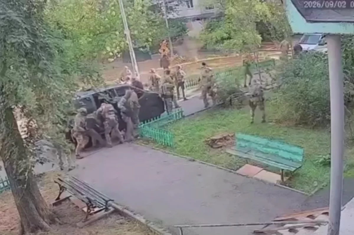 В Сети появились новые кадры перестрелки между СБУ и ГУР в Киеве