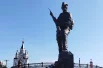 На создание скульптурной композиции у авторов ушло меньше года.