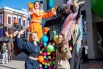 В день открытия в парке прошли зрелищные шоу, а вечером на сцену вышла Полина Гагарина.