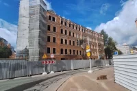 Так дом  №1/44 по Большой Зелениной улице выглядел 5 сентября 2026 года.