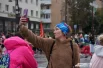 Зрители приносили на Пермский марафон плакаты и придумывали лозунги для поддержки спортсменов.