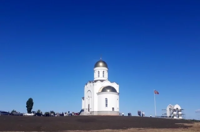 Храм высотой 23 метра виден практически из любой точки Белгорода.