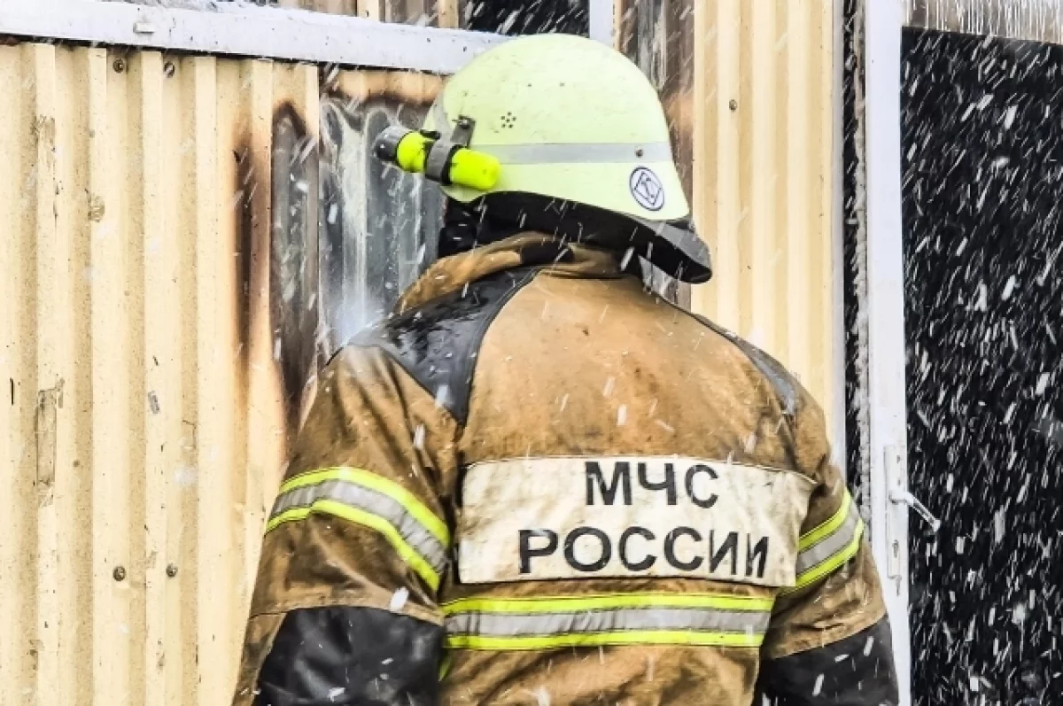 Пожарные третьи сутки тушат возгорание на полигоне ТКО в Дагестане