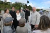 Пешеходный мост проходит вдоль Водоотводного канала под Малым Каменным мостом.