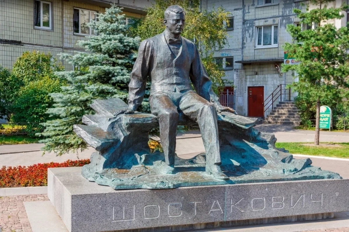 Скульптор Гарапач о создании памятника Шостаковичу