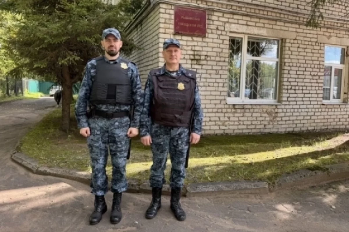 В Рыбинске судебные приставы помогли мужчине во время приступа эпилепсии