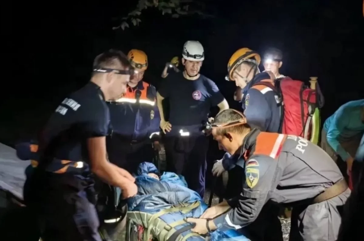Спасатели эвакуировали туристку с ожогами из экопарка в Сочи