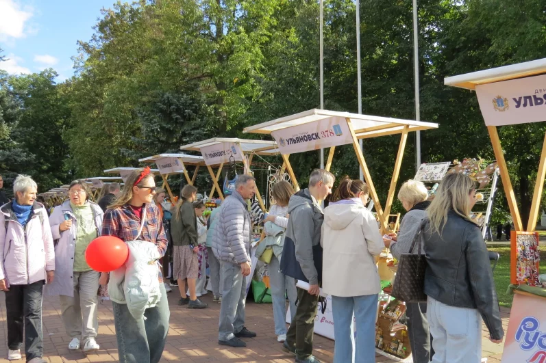 Ярмарка пользовалась интересом.