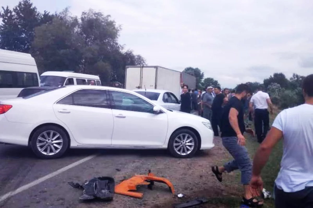Две женщины погибли под колёсами машин в Дагестане за вечер