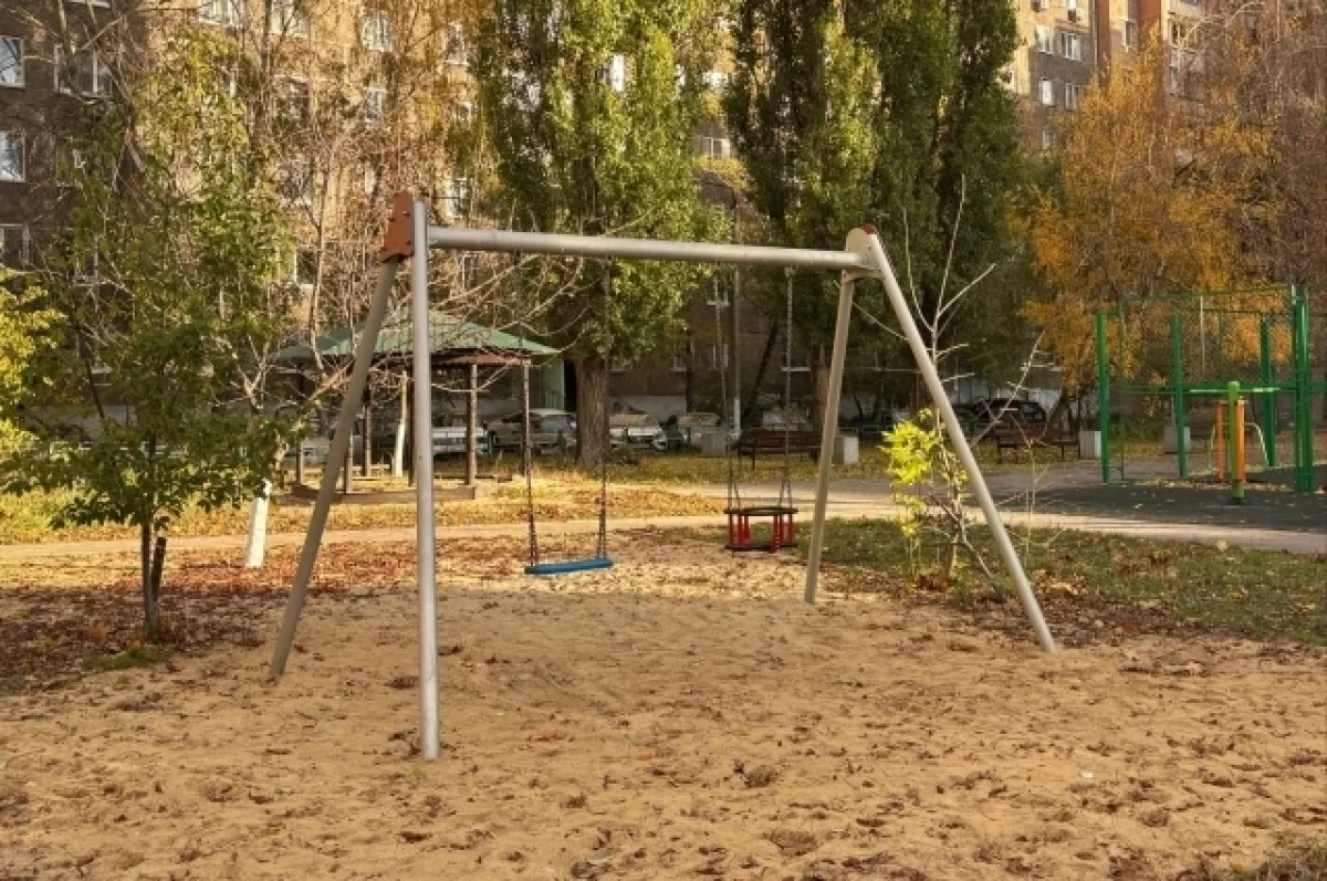 Воронежцы: тело человека нашли на детской площадке