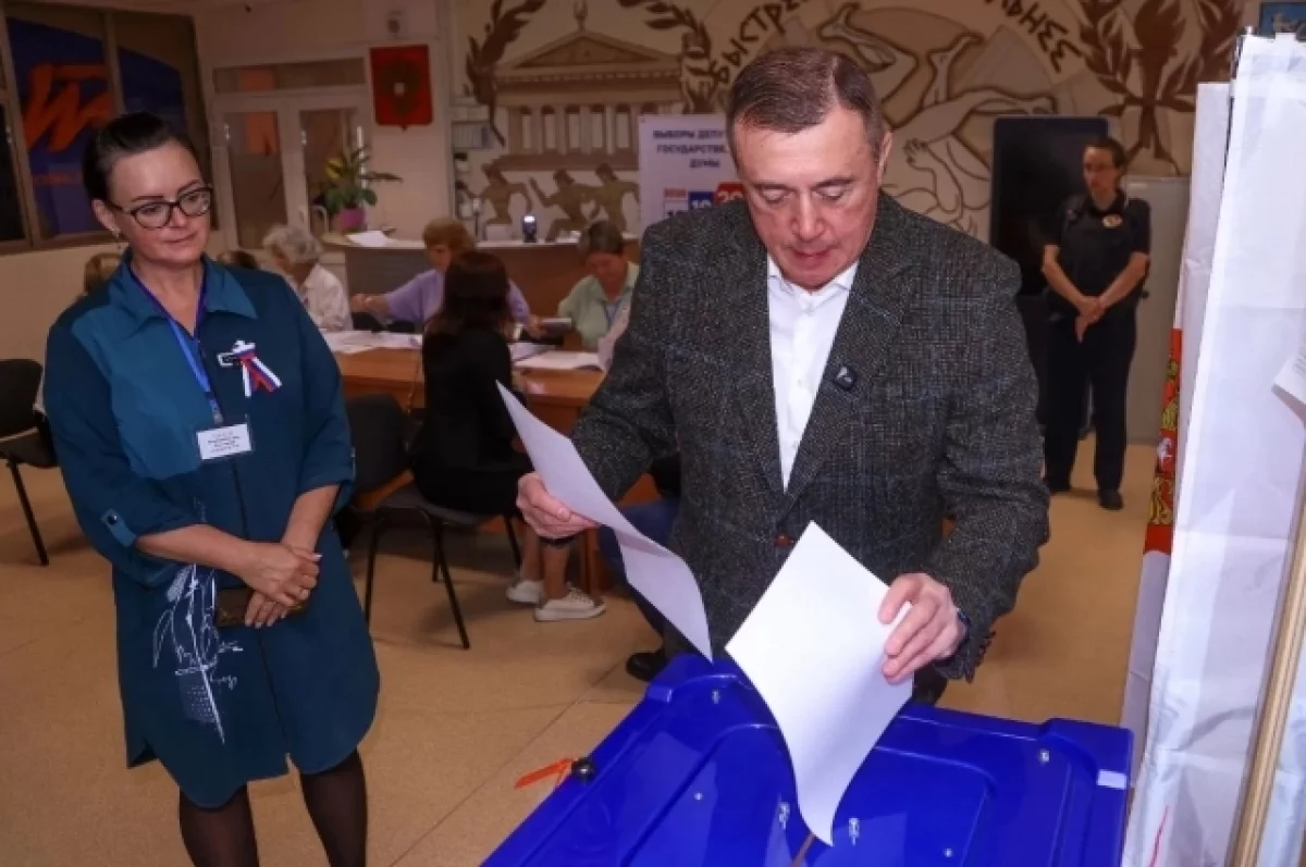 Губернатор Сахалина проголосовал на выборах