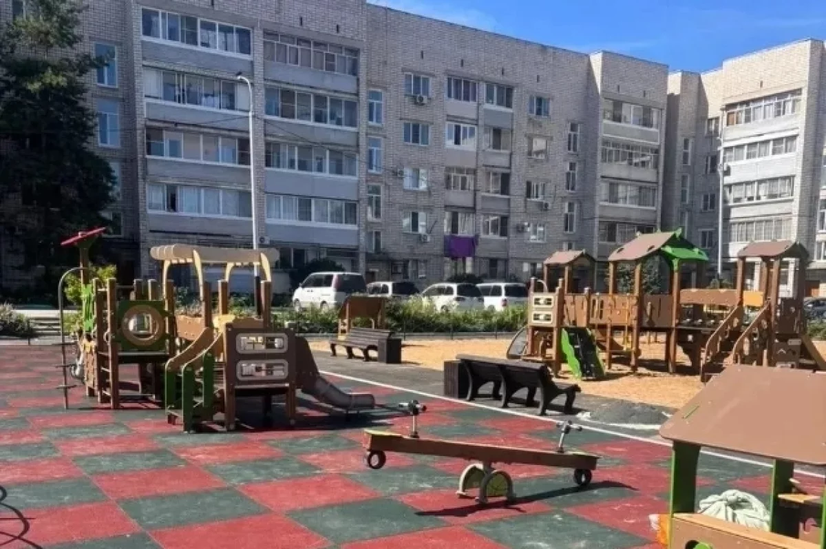Семь дворов преобразили в Хабаровске по программе «Дальневосточные дворы»