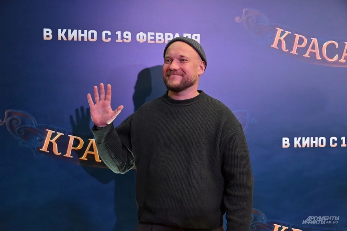 Звезда «Реальных пацанов» Владимир Селиванов получил платиновую пластинку