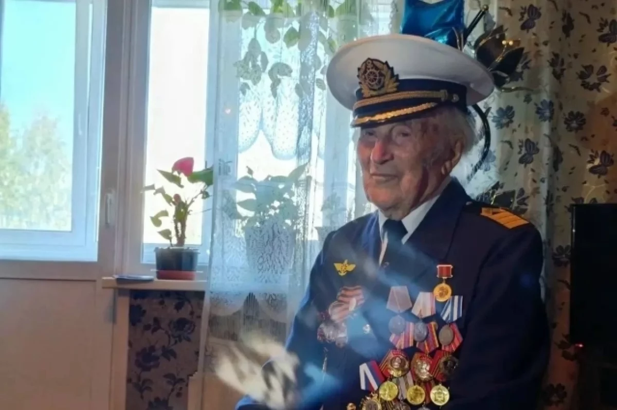 98-летний ветеран проголосовал на выборах в Пермском крае