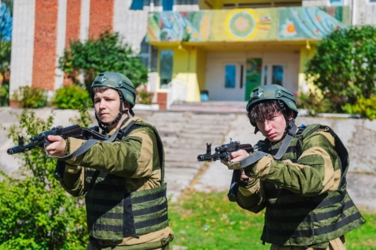 В Хабаровском крае старшеклассников ждут зона заражения и лазерный бой