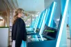 За минувшие два дня голосования на выборах депутатов в Госдуму свой гражданский долг отдали многие медийные личности. Например, олимпийская чемпионка по синхронному плаванию Мария Киселева проголосовала в МФЦ торгового центра «Афимолл Сити». Она пришла на участок, чтобы протестировать электронный терминал.