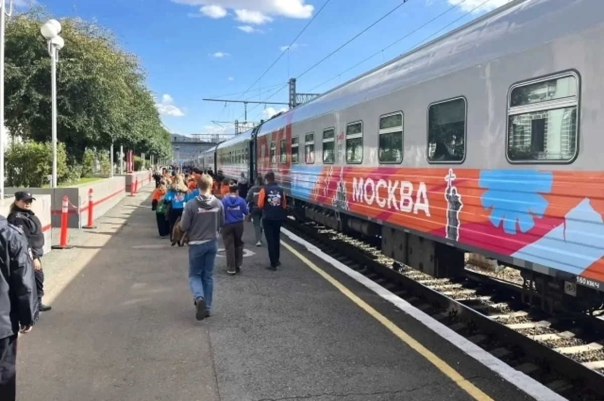 Транспортные полицейские встретили поезд «Путешествия мечты» в Забайкалье