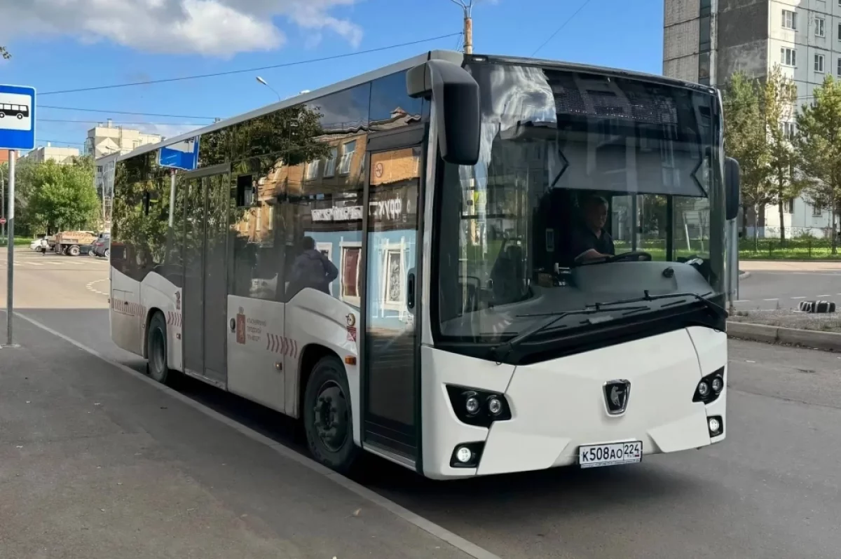 На маршрут № 14 в Красноярске вышли новые низкопольные автобусы КАМАЗ