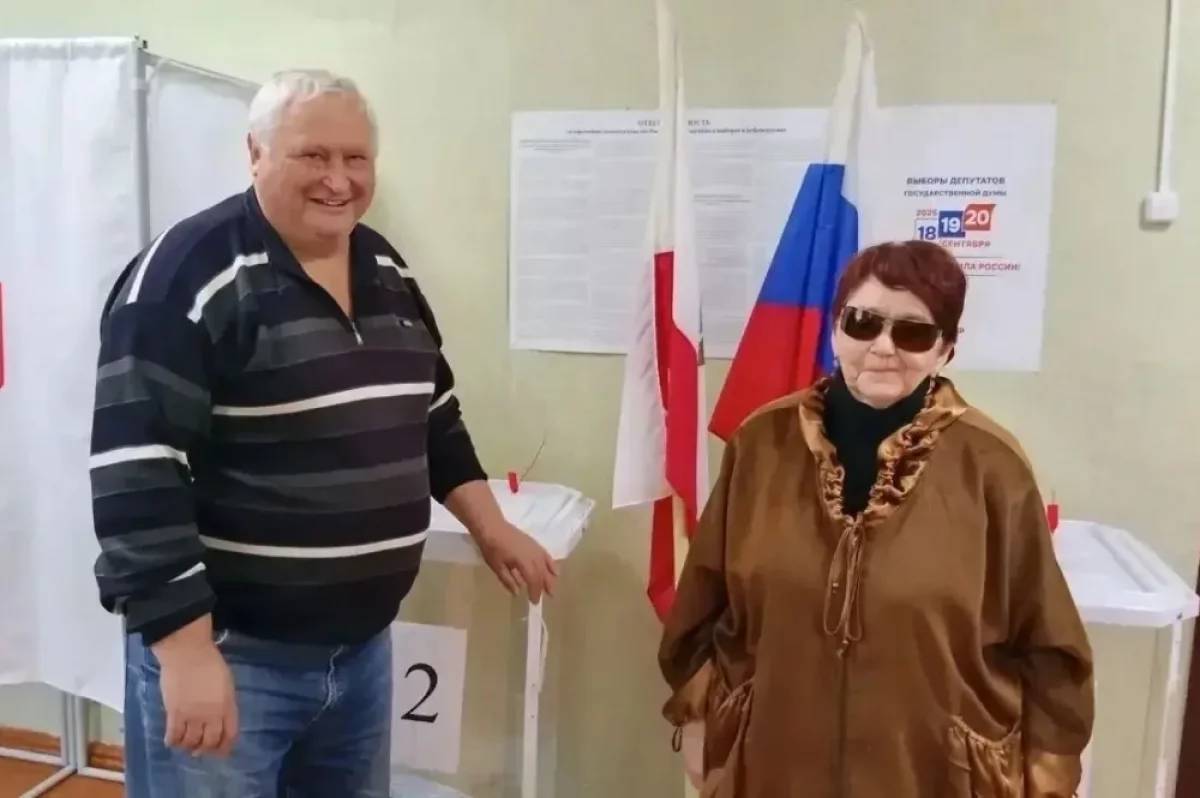 В Саратовской области голосуют жители, награжденные за профессионализм