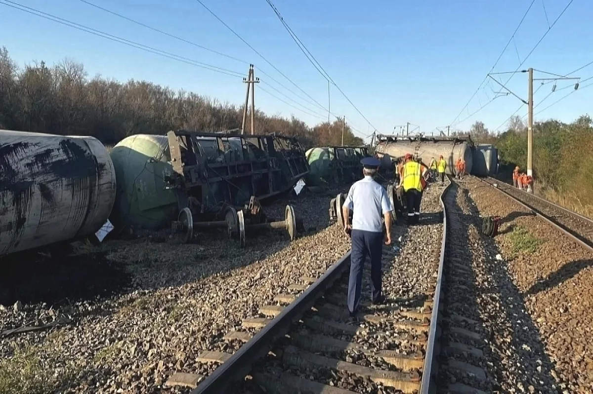 Курортные поезда отправятся с опозданием из Волгограда из-за схода вагонов