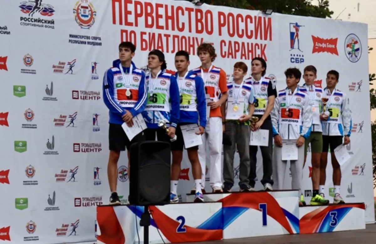 Башкирская юношеская биатлонная тройка выиграла серебро Первенства РФ 2026