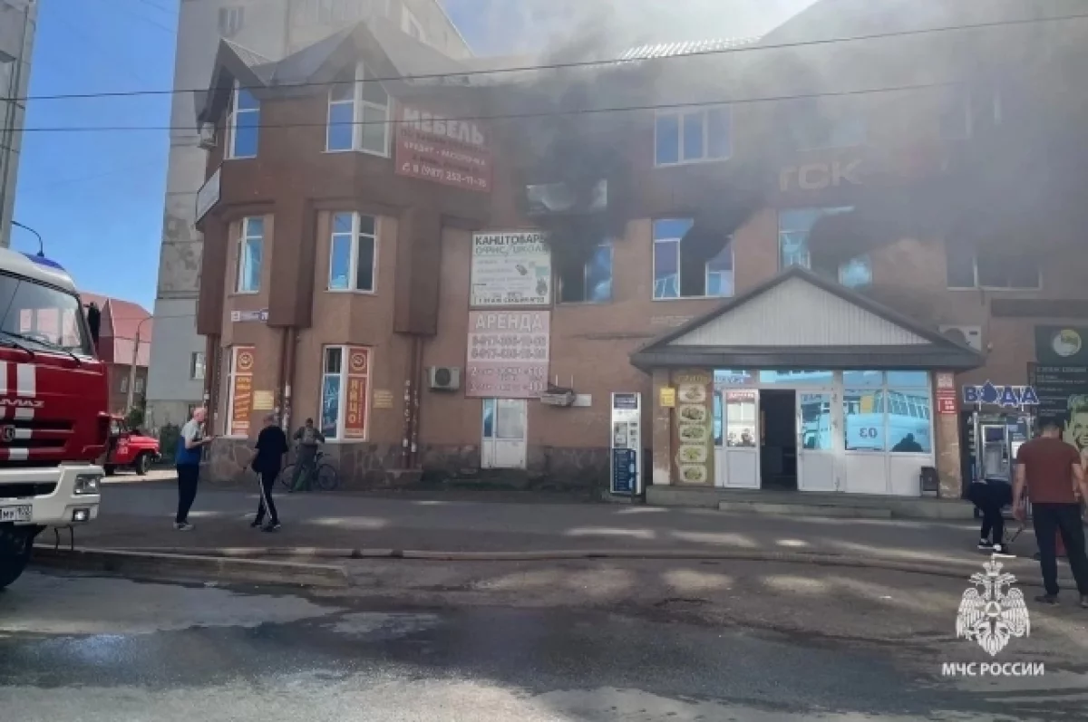 При пожаре в ТСК «Солнечный» в Стерлитамаке могли погибнуть люди