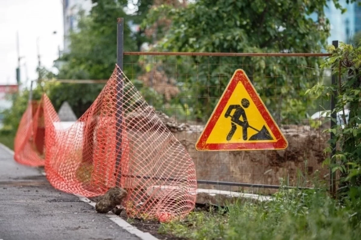 В Екатеринбурге продлили срок закрытия движения по улице XXII Партсъезда