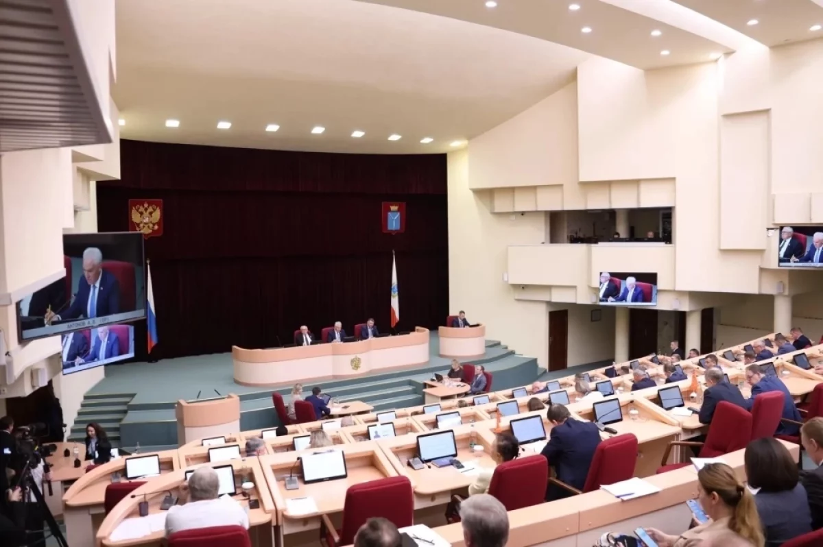 Мария Усова прокомментировала сокращение расходов на депутатский корпус