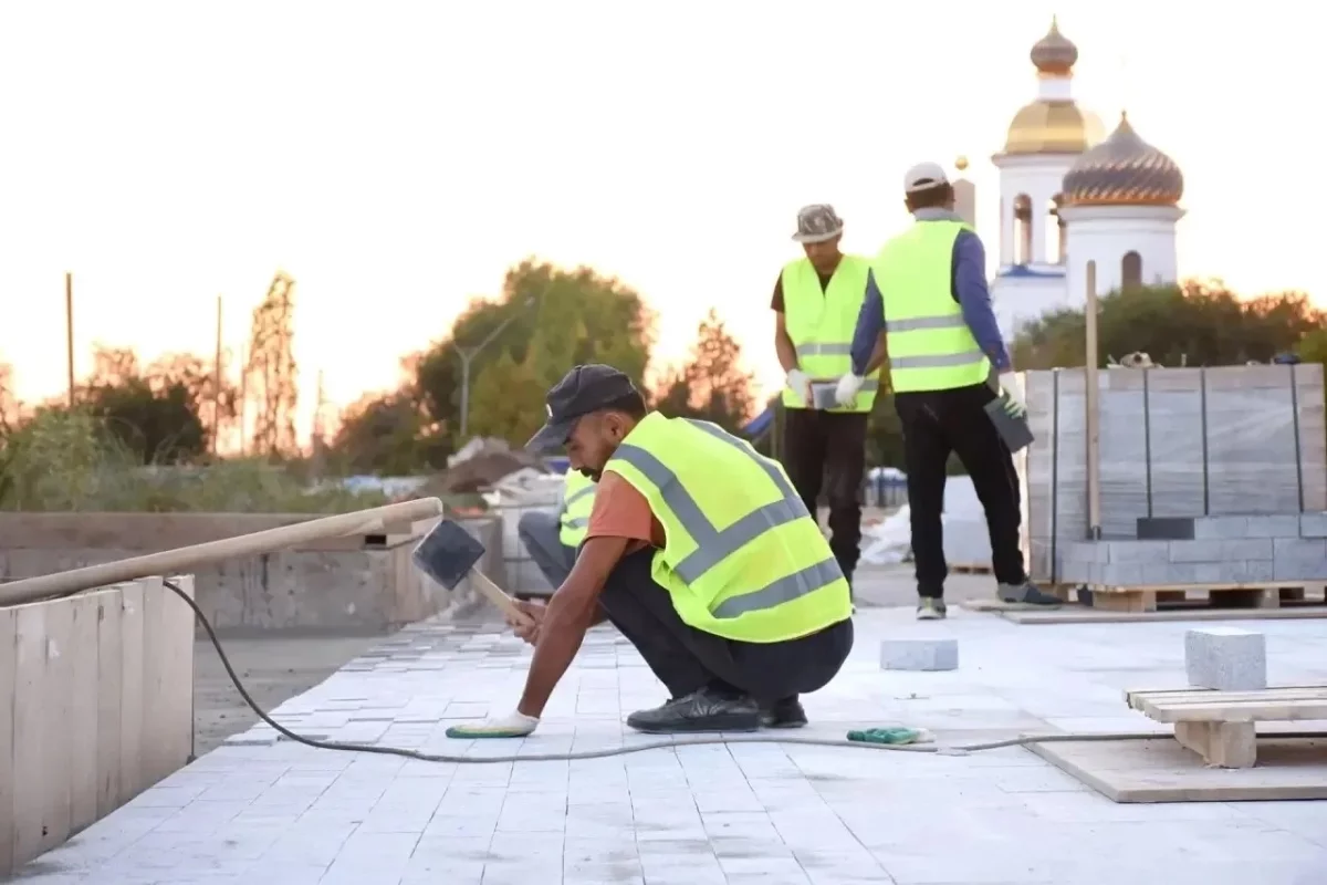 В Оренбурге почти завершена реконструкция верхней набережной у Чкалова