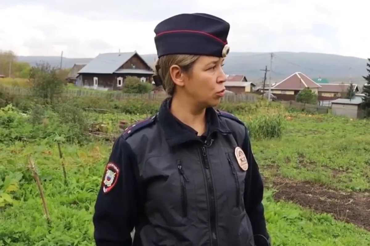 В Сибири женщина-участковый застрелила двух медведей, угрожавших посёлкам