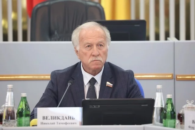 С 2021 года Великдань был спикером думы Ставропольского края.