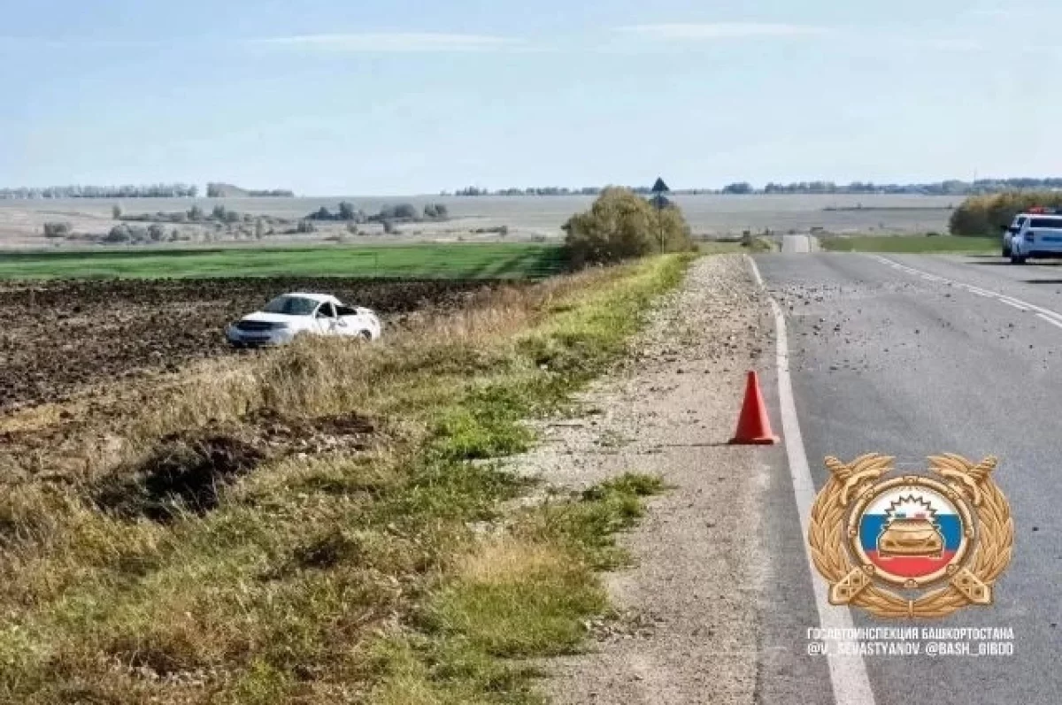Пожилой пассажир автомобиля погиб в ДТП в Башкирии