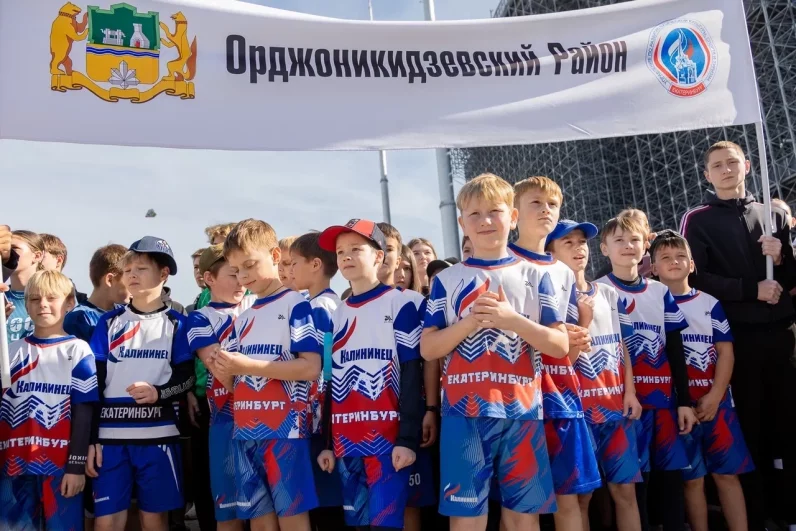 В забеге участвовали представители всех семи районов Екатеринбурга.