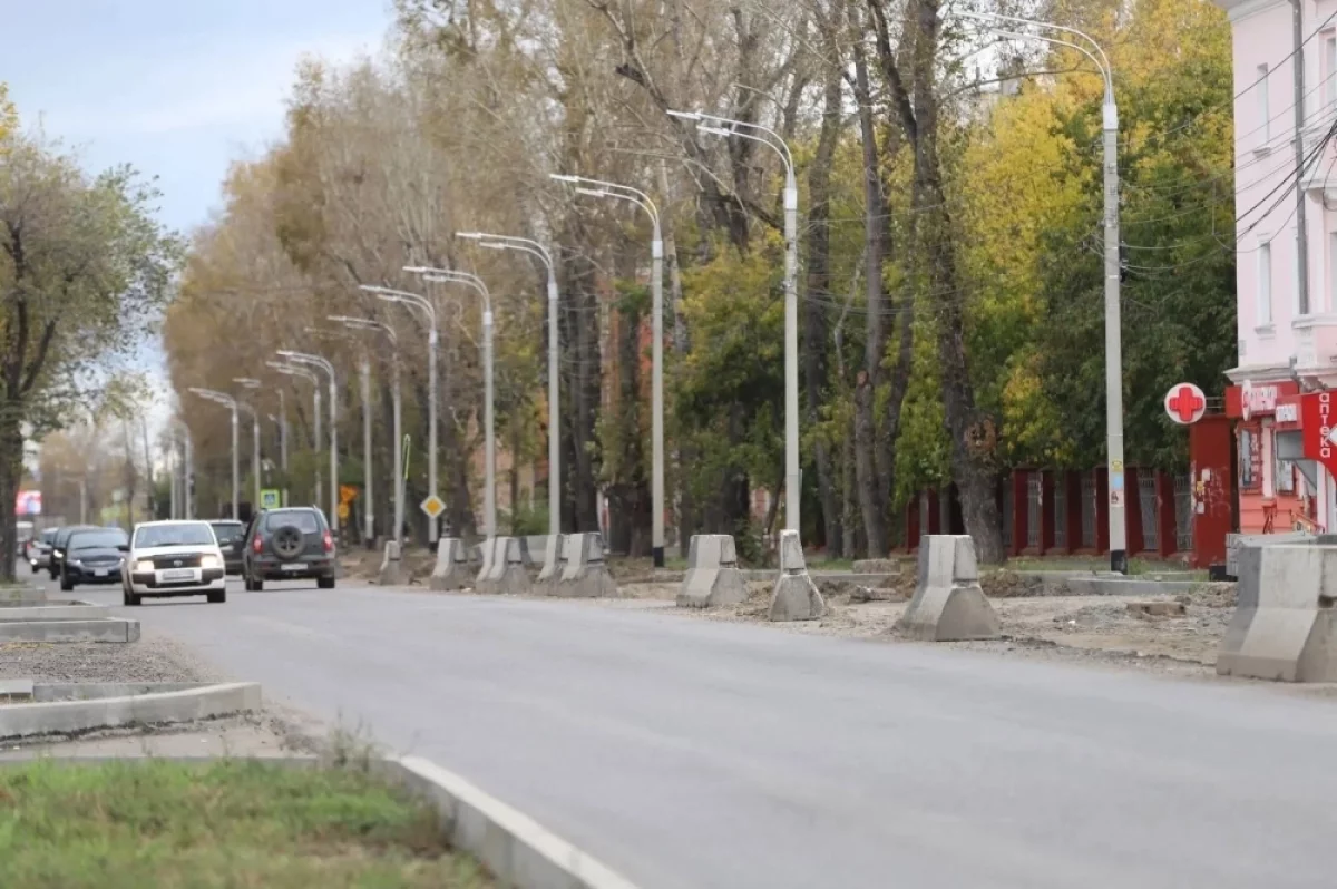 Ход ремонта улицы Розы Люксембург проверили в Иркутске